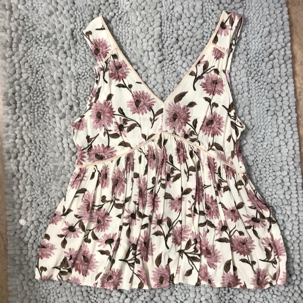 American Eagle floral top